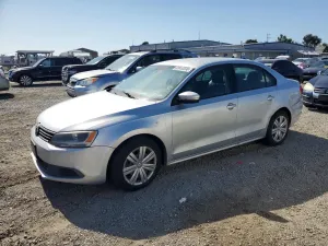 Volkswagen Jetta 1.8L 4 2014