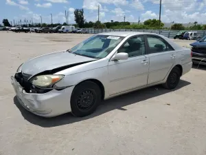 Toyota Camry LE 2.4L 4 2004