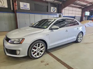 Volkswagen Jetta 2.0L 4 2014