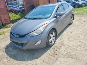 Hyundai Elantra 1.8L 4 2013