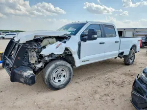 Ford F-250 6.7L 8 2024