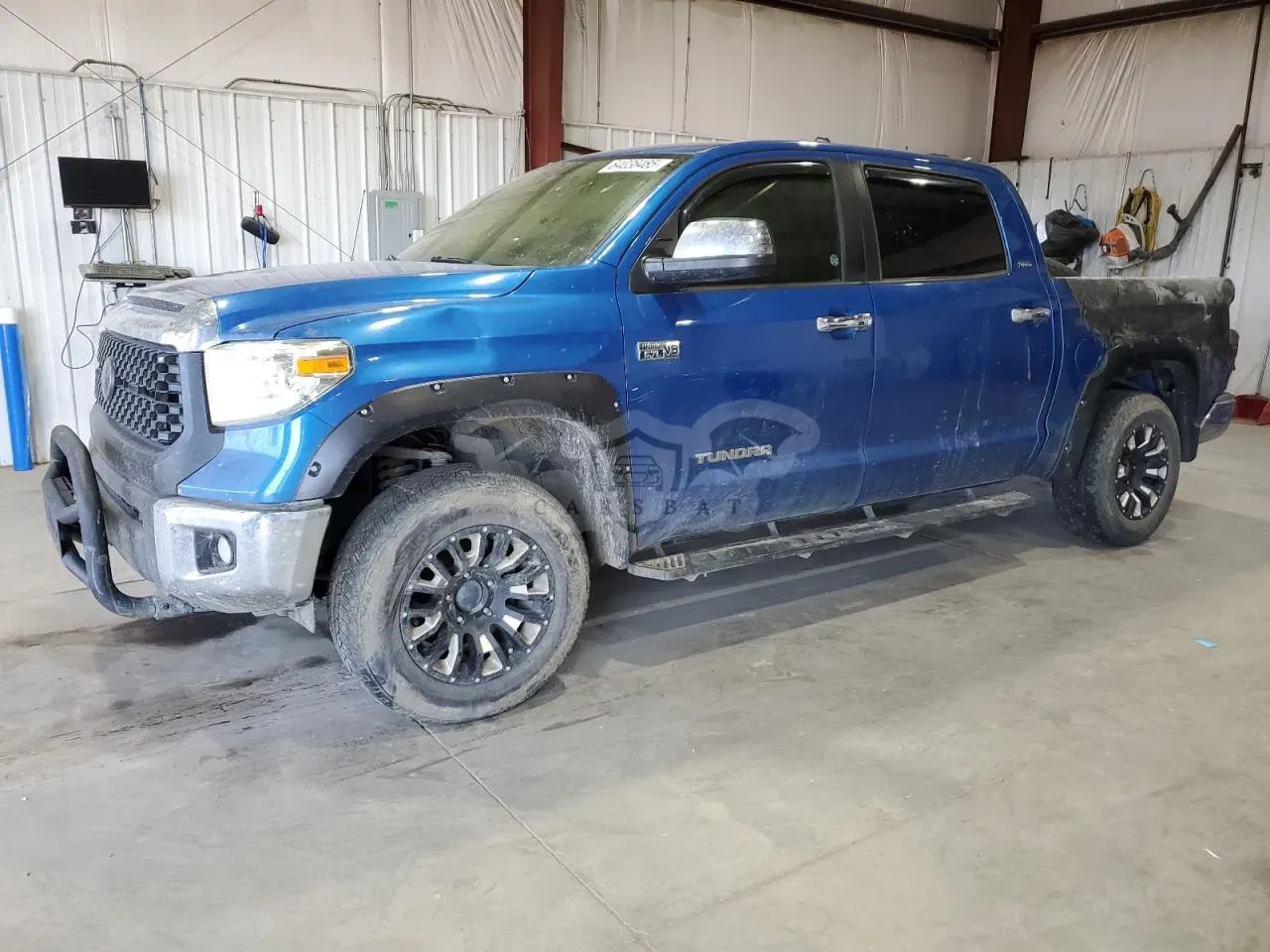 Toyota Tundra CREWMAX SR5 5.7L 8 2017
