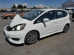 Honda Fit SPORT 1.5L 4 2013