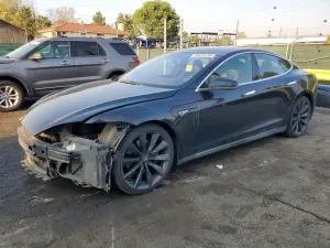 Tesla Model S 2015
