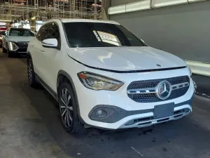 Mercedes-Benz GLA 2.0L 4 2021