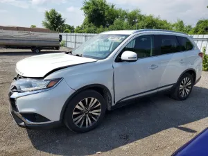 Mitsubishi Outlander 2.4L 4 2019