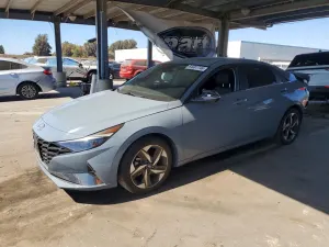 Hyundai Elantra 2.0L 4 2022