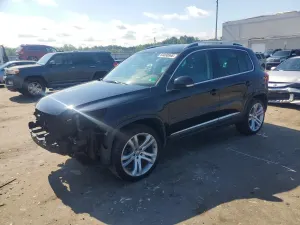 Volkswagen Tiguan 2.0L 4 2013