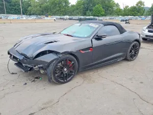 Jaguar F-Type 5.0L 8 2016