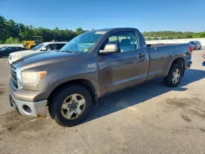 Toyota Tundra 5.7L 8 2013