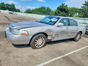 Lincoln Town Car 4.6L 8 2007