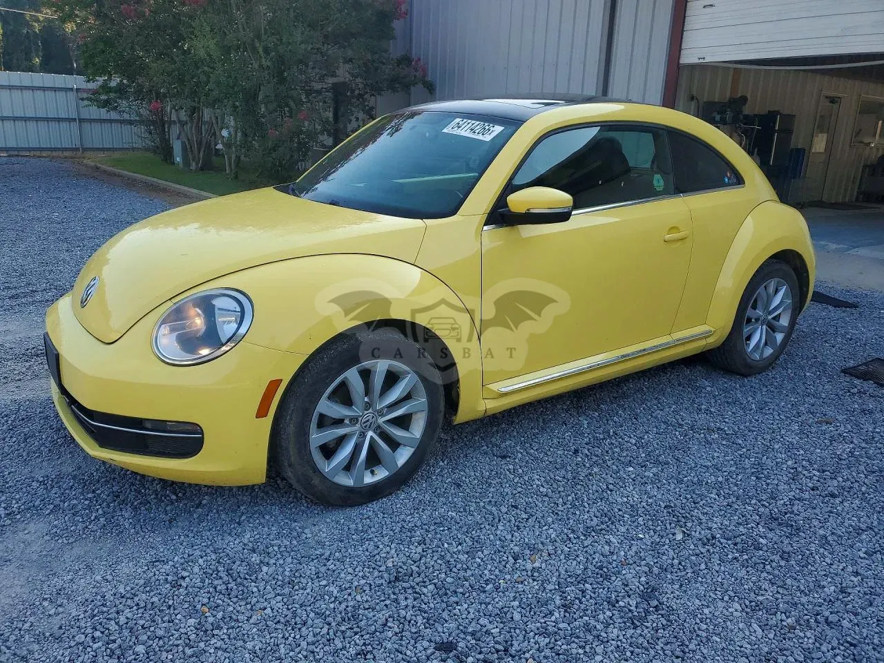 Volkswagen Beetle 2.0L 4 2013