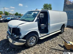 GMC Savana 4.3L 6 2025