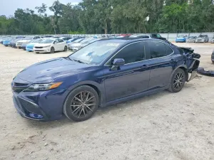 Toyota Camry 2.5L 4 2021