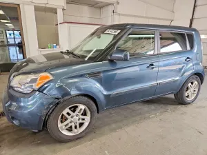 Kia Soul 2.0L 4 2011