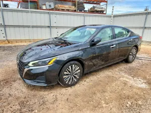 Nissan Altima 2.5L 4 2025