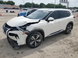 Nissan Rogue PLATINUM 2.5L 4 2021