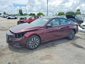 Nissan Altima 2.5L 4 2025