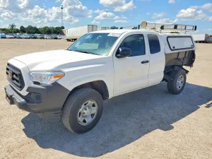 Toyota Tacoma 2.7L 4 2023