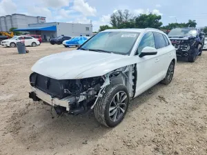 Audi Q5 2.0L 4 2021