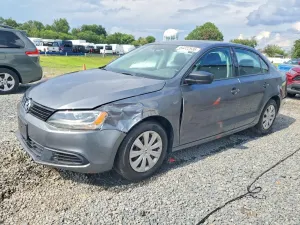 Volkswagen Jetta 2.0L 4 2013