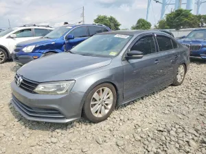 Volkswagen Jetta 1.4L 4 2016