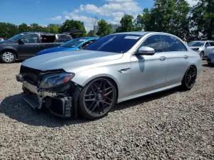 Mercedes-Benz E 4.0L 8 2018