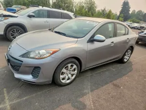 Mazda 3 2.0L 4 2012