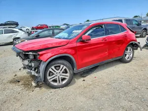 Mercedes-Benz GLA 2.0L 4 2017