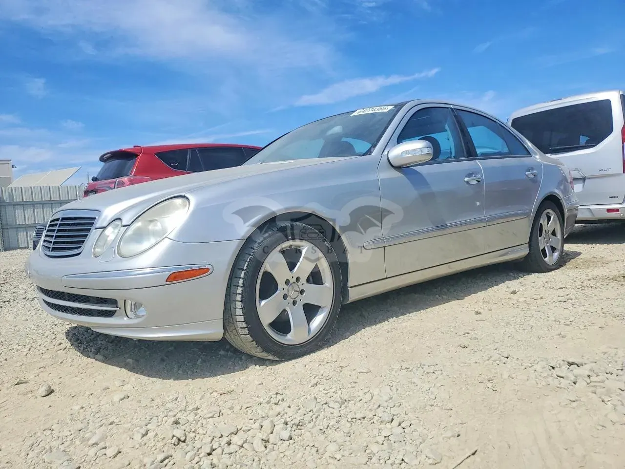 Mercedes-Benz E 2005