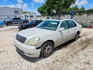 Lexus LS 4.3L 8 2001