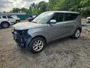 Kia Soul 2.0L 4 2025