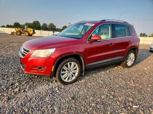 Volkswagen Tiguan 2.0L 4 2011