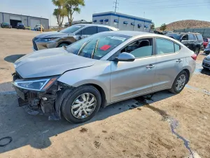 Hyundai Elantra 2.0L 4 2020