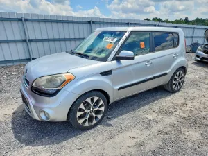 Kia Soul 2.0L 4 2012