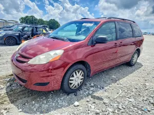 Toyota Sienna 3.5L 6 2010