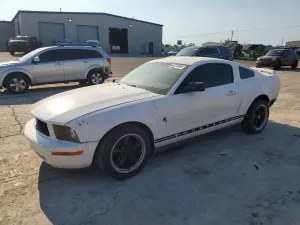 Ford Mustang 4.0L 6 2006