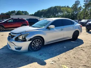Nissan Altima 2.5L 4 2015