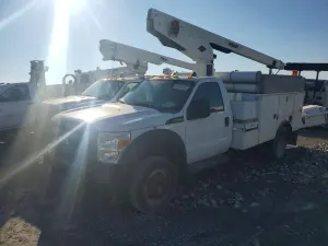Ford F-450 SUPER DUTY 6.8L 10 2013