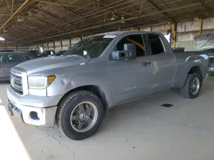Toyota Tundra 4.6L 8 2013