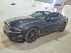 Ford Mustang 3.7L 6 2014