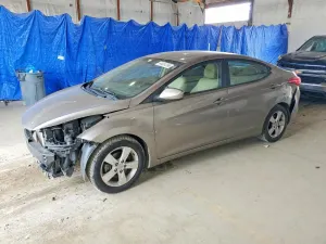 Hyundai Elantra 1.8L 4 2013