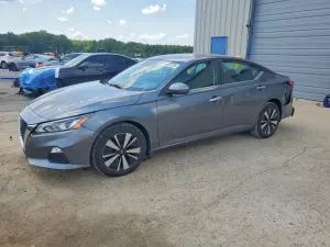 Nissan Altima 2.5L 4 2022
