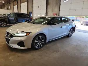 Nissan Maxima SV 3.5L 6 2023