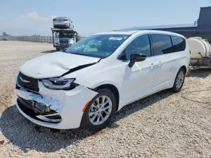 Chrysler Pacifica 3.6L 6 2026