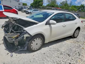 Toyota Corolla 1.8L 4 2015