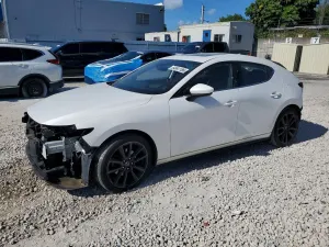 Mazda 3 2.5L 4 2019