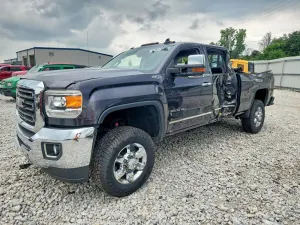 GMC Sierra 6.6L 8 2016