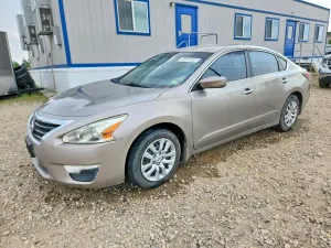 Nissan Altima 2.5L 4 2015