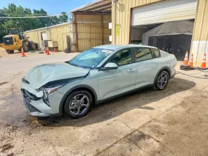 Kia K4 2.0L 4 2026